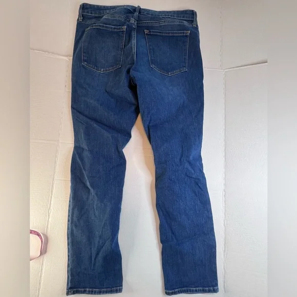 Old Navy Power Slim Straight Jeans – Women’s Size 12 – Mid-Rise Distressed Denim - Picture 11 of 11
